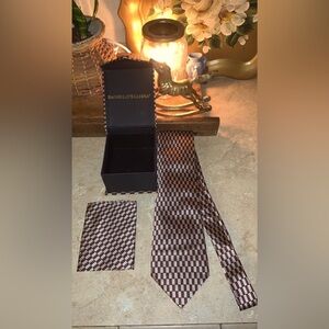 Daniel Elissa vintage tie and cuff pocket new in box. 100% silk!